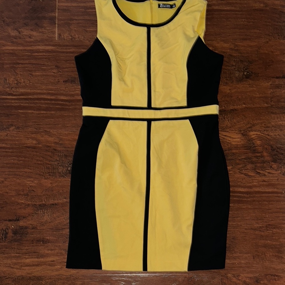 7th Avenue New York and company Yellow and Black Sleeveless Dress size 16 EUC
